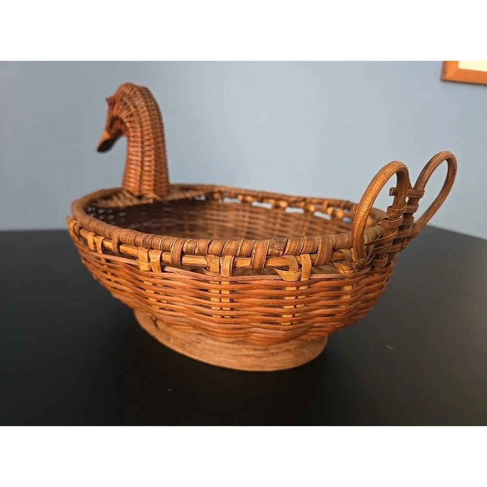 Vintage Wicker Duck Basket Woven Rattan Wood‎ Beak Farmhouse Country Animal Boho